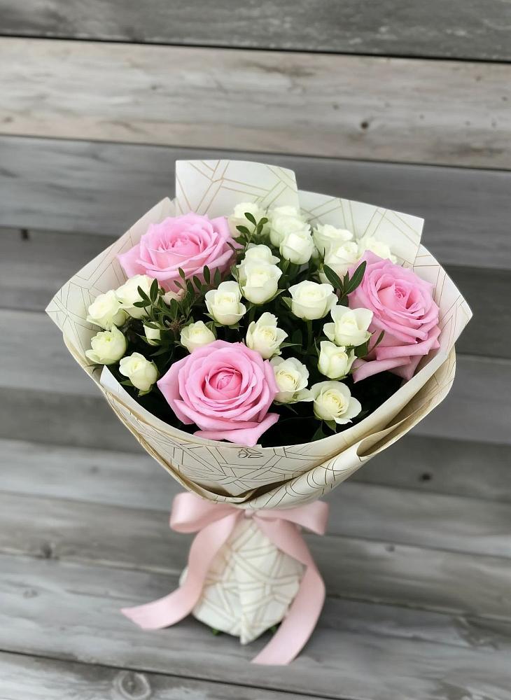 Букет цветов из: Розы в Новохаритоново