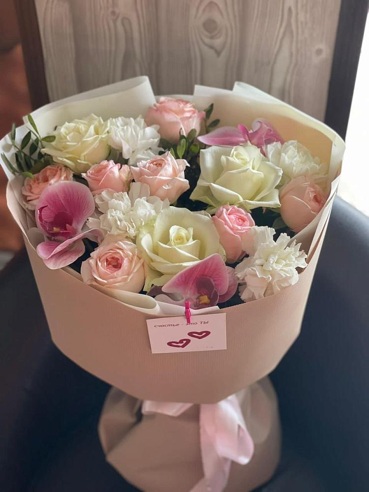 Букет цветов из: Орхидеи, Розы и Гвоздики в Новохаритоново