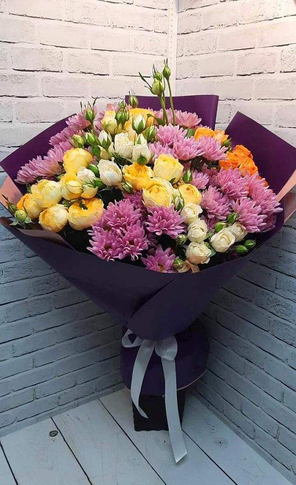 Букет цветов из: Хризантемы и Розы в Новохаритоново