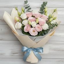 Букет цветов из:  Лизиантусы в Новохаритоново