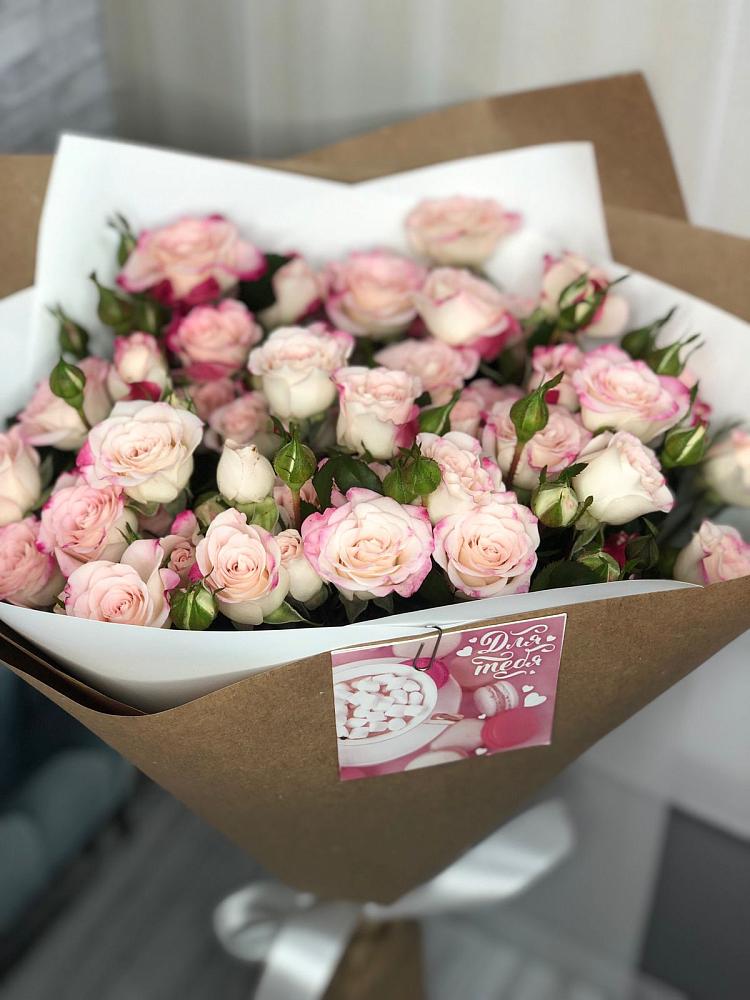 Букет цветов из: Розы в Новохаритоново