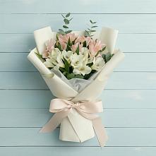 Букет цветов из:  Альстромерии в Новохаритоново