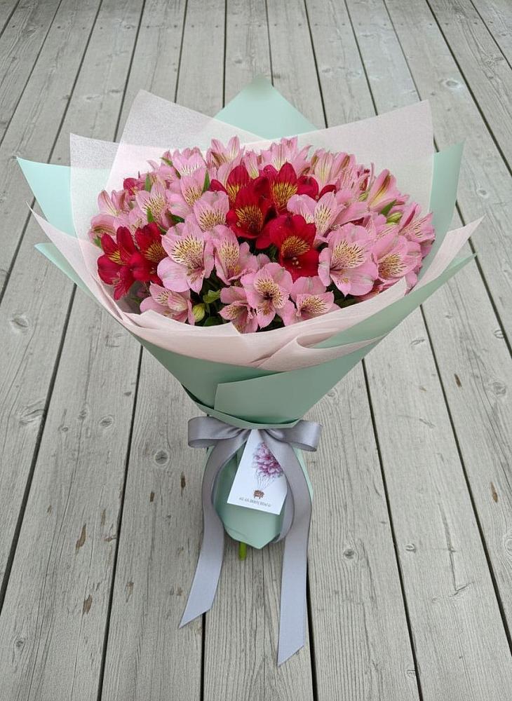 Букет цветов из: Альстромерии в Новохаритоново