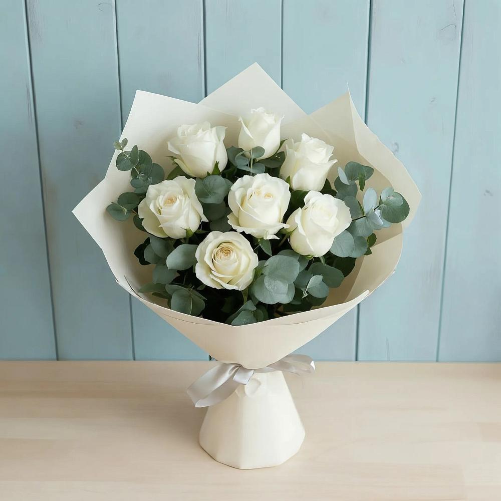 Букет Белые розы в Эвкалипте в Новохаритоново