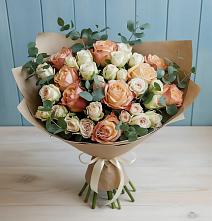 Букет цветов из:  Альстромерии и Розы в Новохаритоново