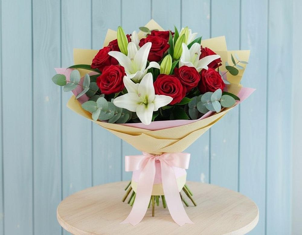 Букет цветов из: Лилии и Розы в Новохаритоново